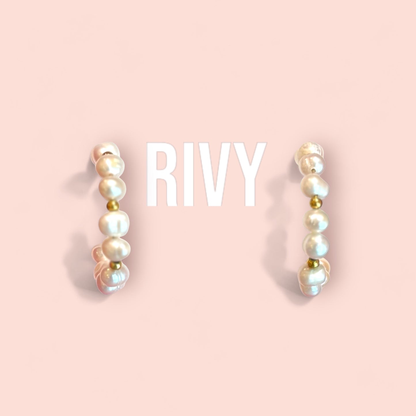 Les boucles d'oreilles RIVY
