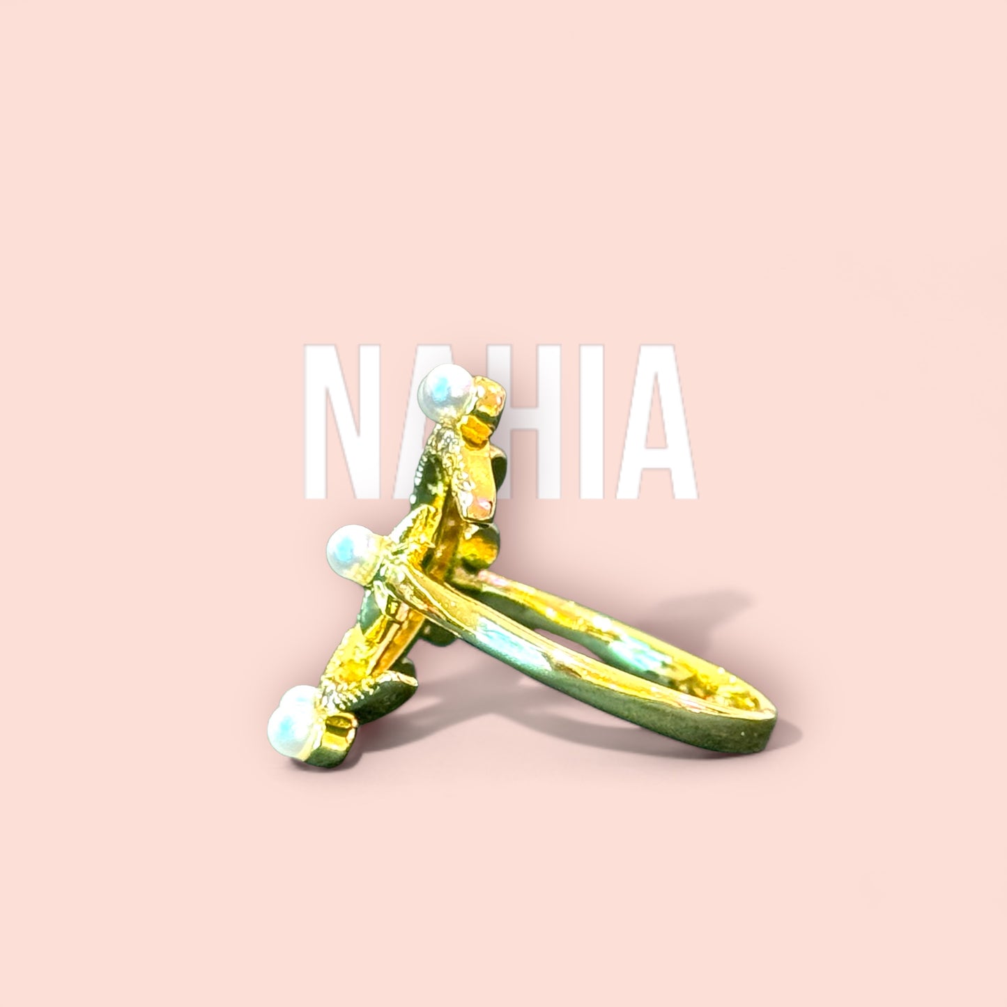 La bague NAHIA