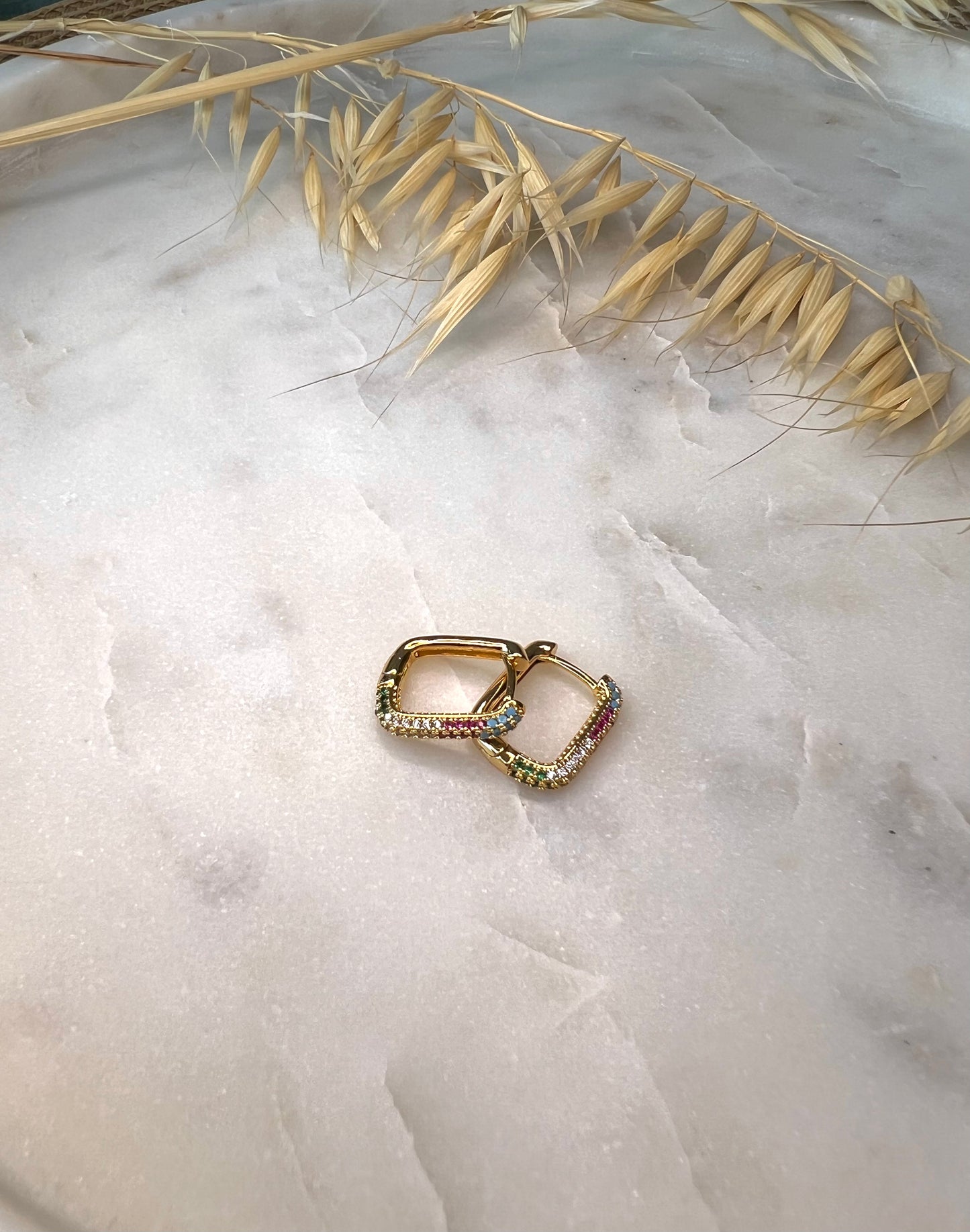 Les boucles d'oreilles PORTLAND