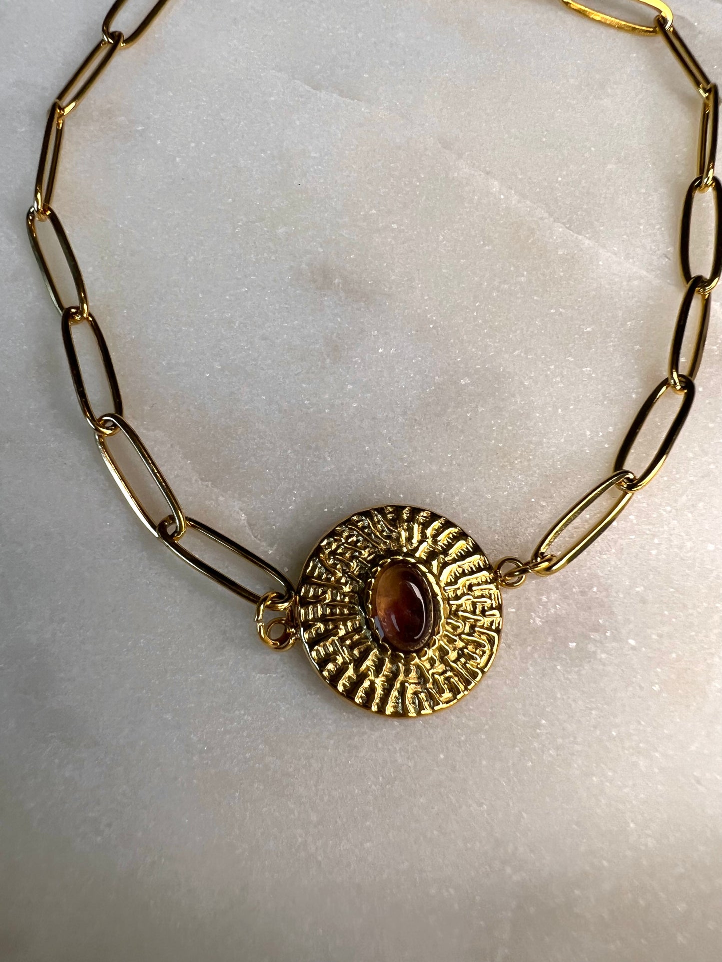 The HAZEL bracelet
