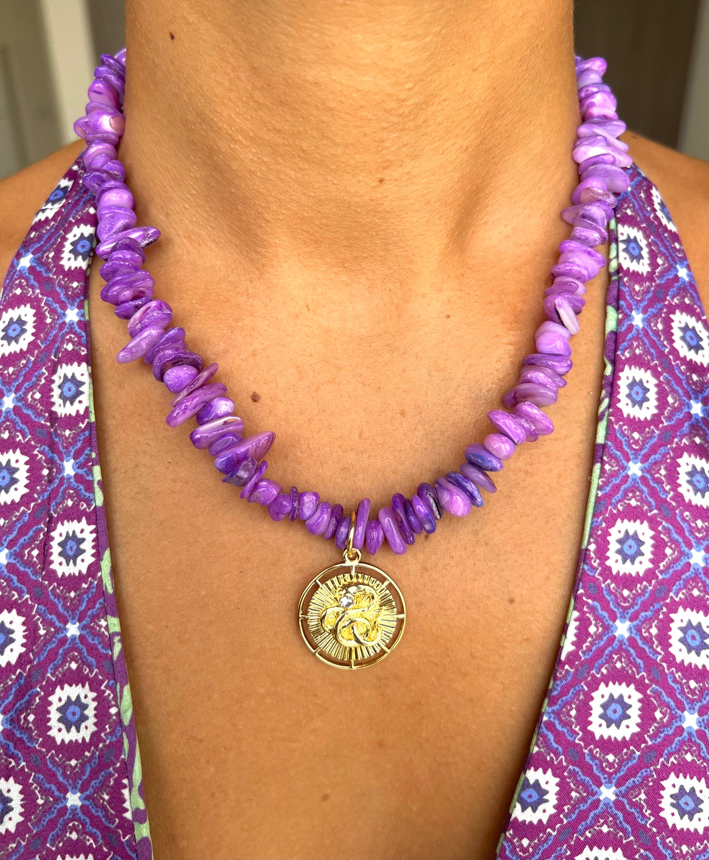 The NAOMI necklace