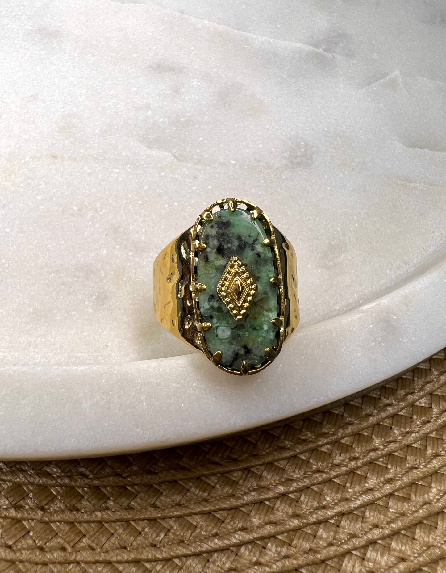 La bague MEMPHIS