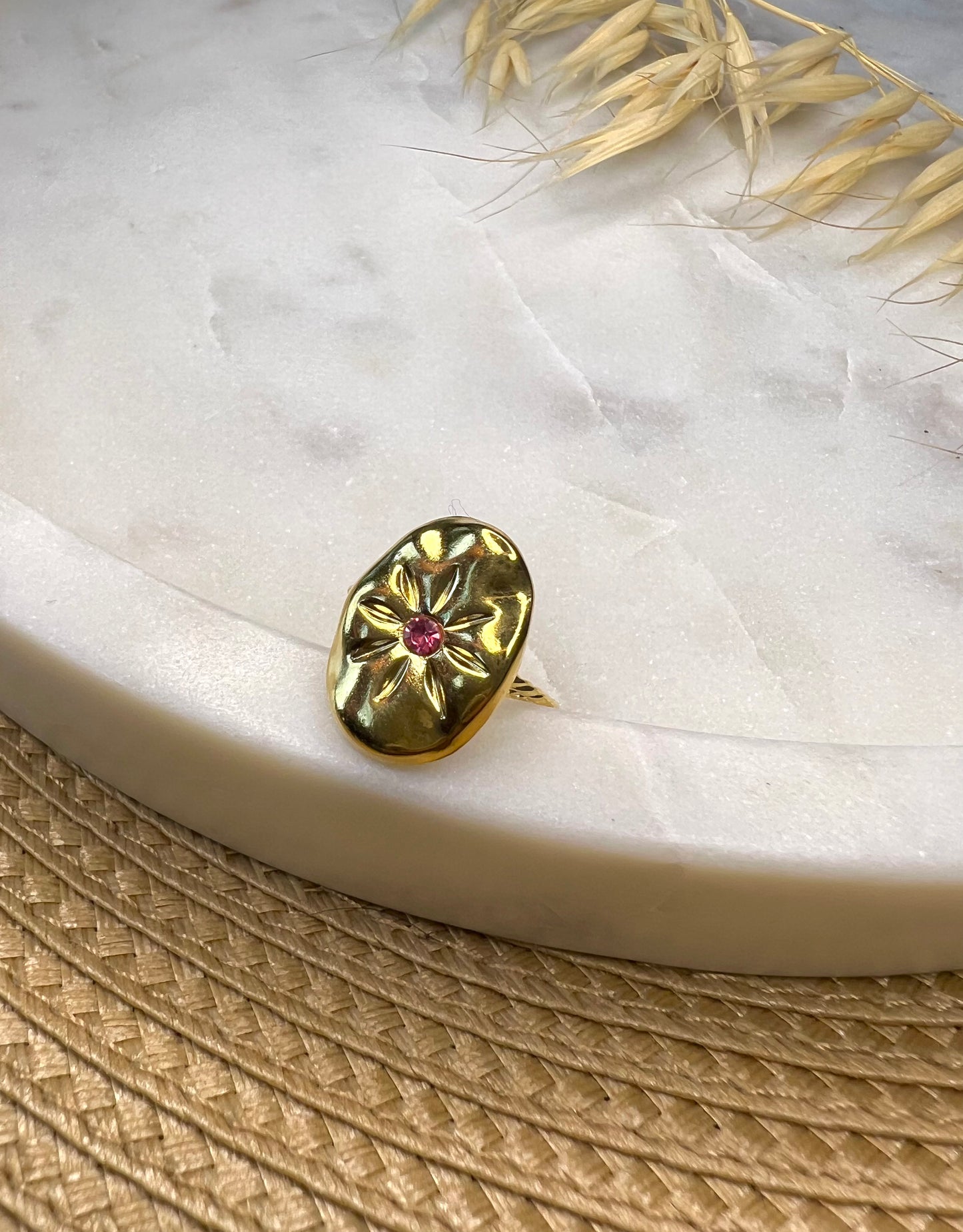La bague HAILEY
