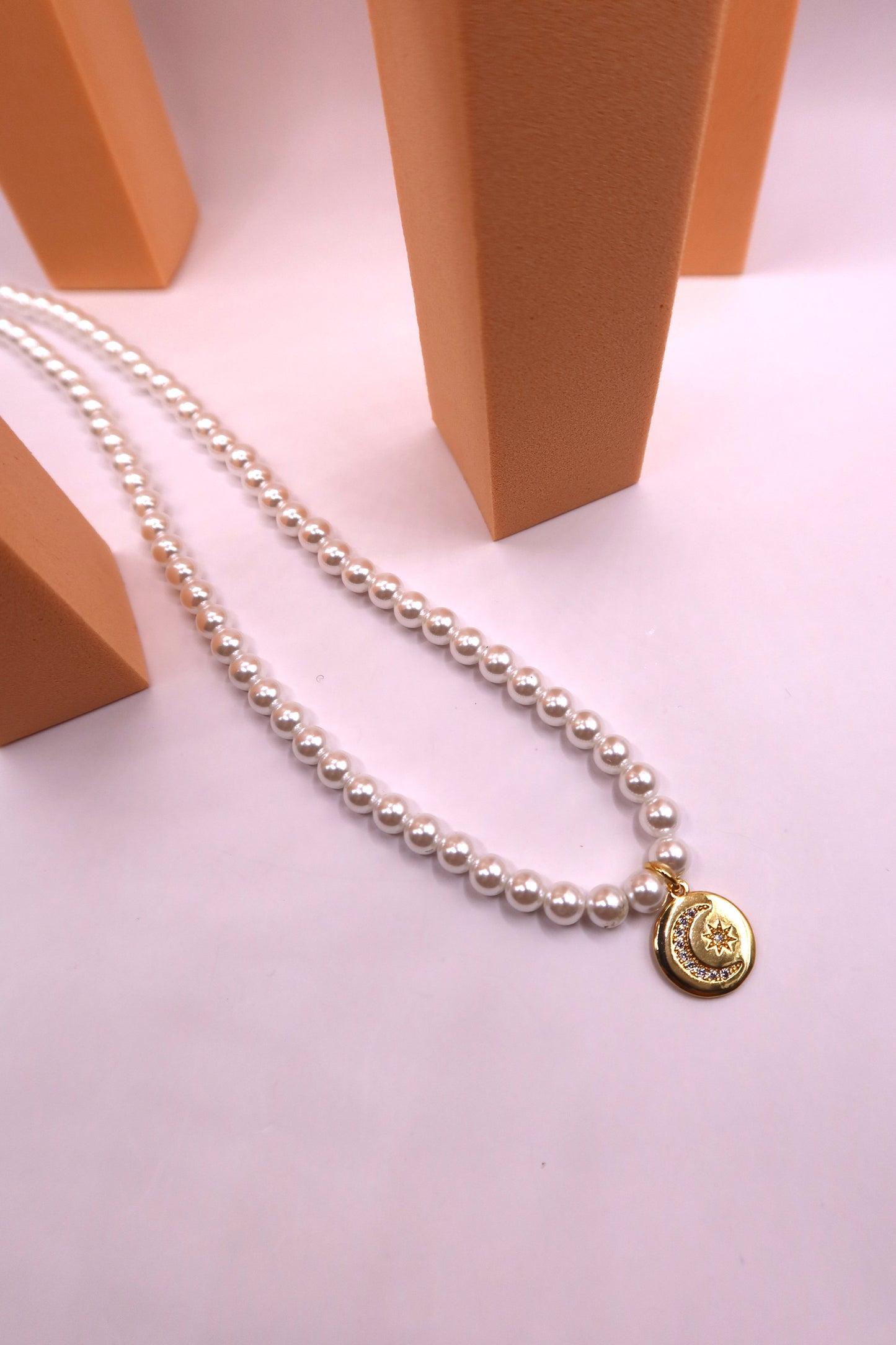 Le collier PETROS