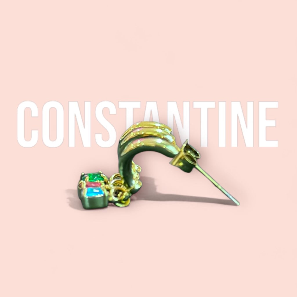 Les boucles d'oreilles CONSTANTINE