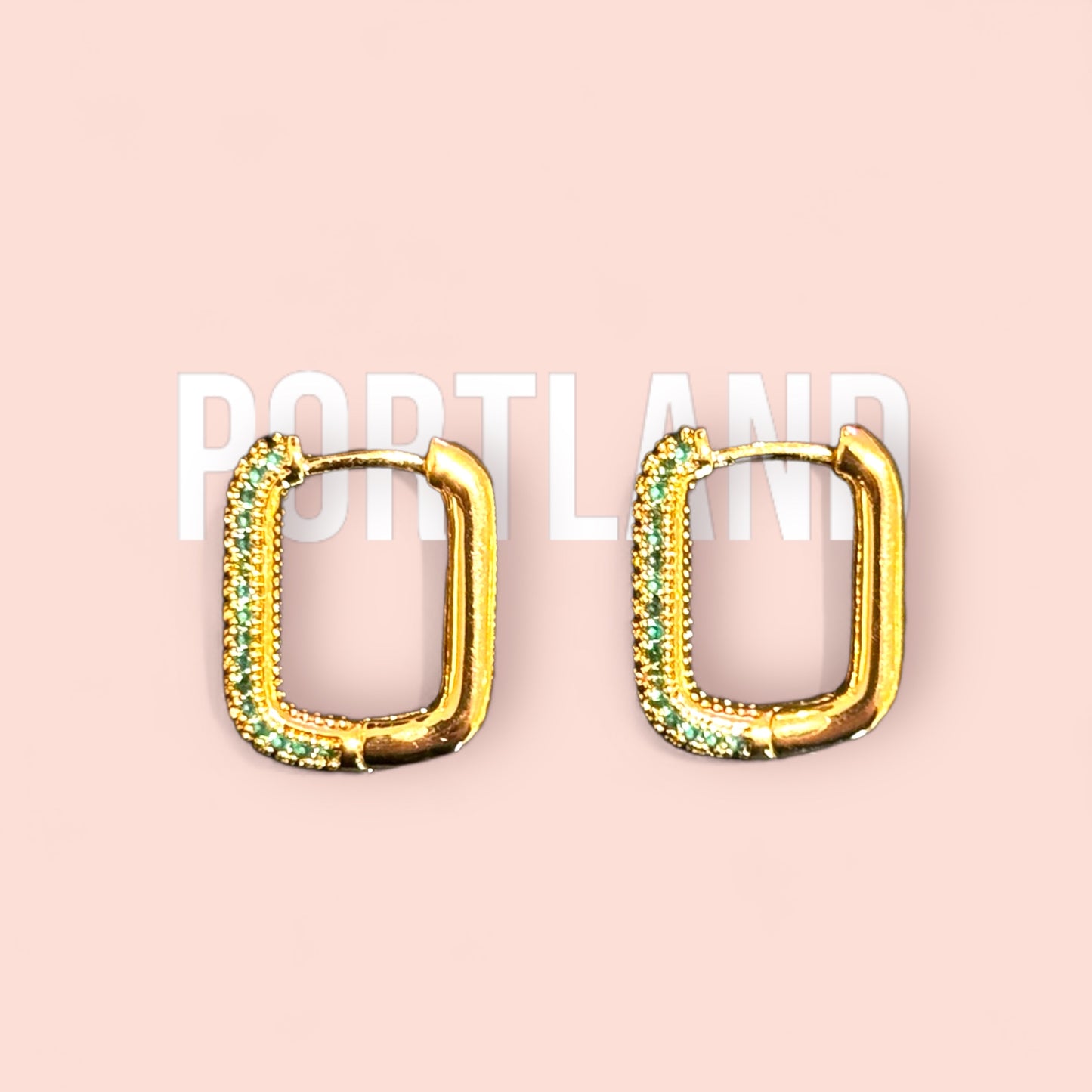 Les boucles d'oreilles PORTLAND