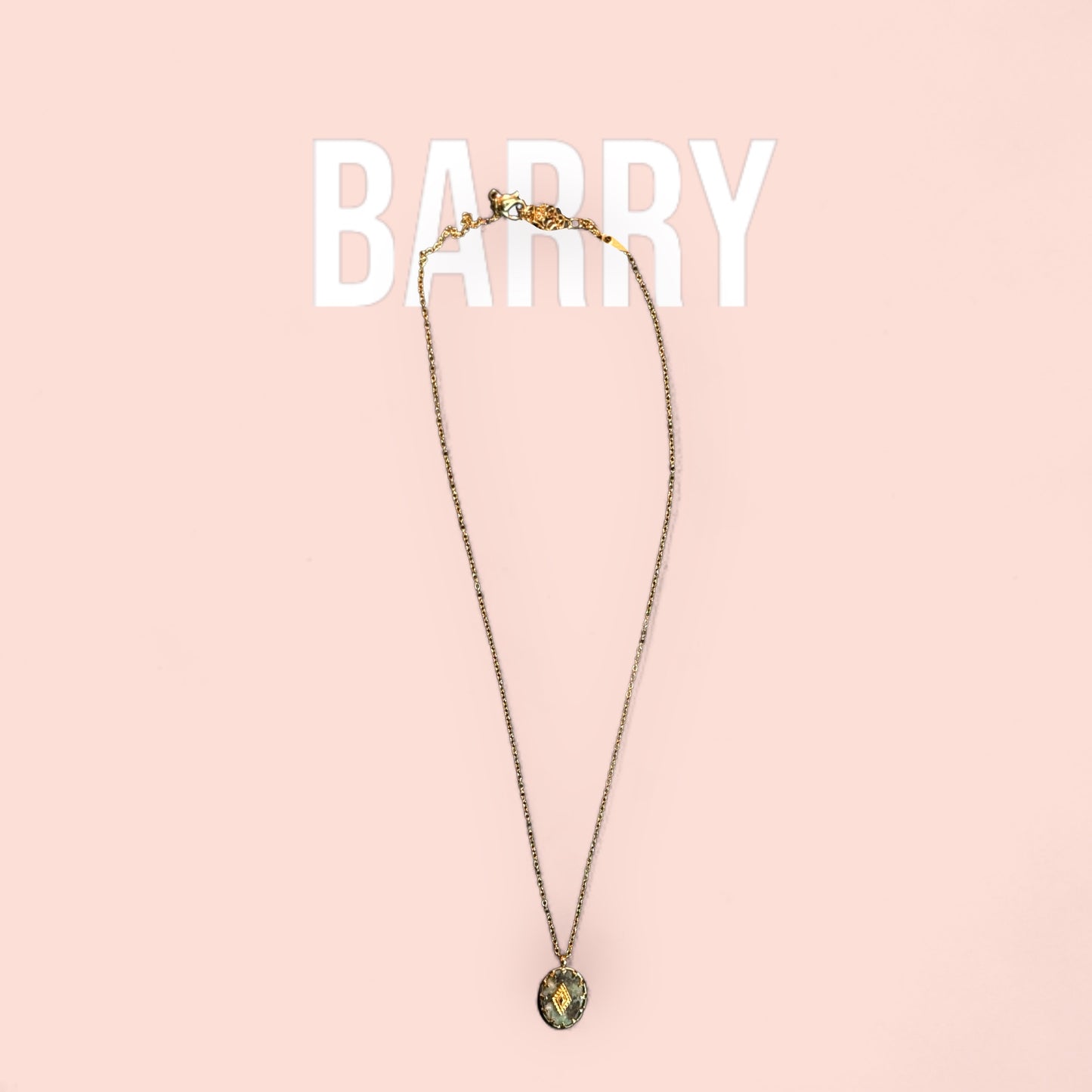 The BARRY necklace 