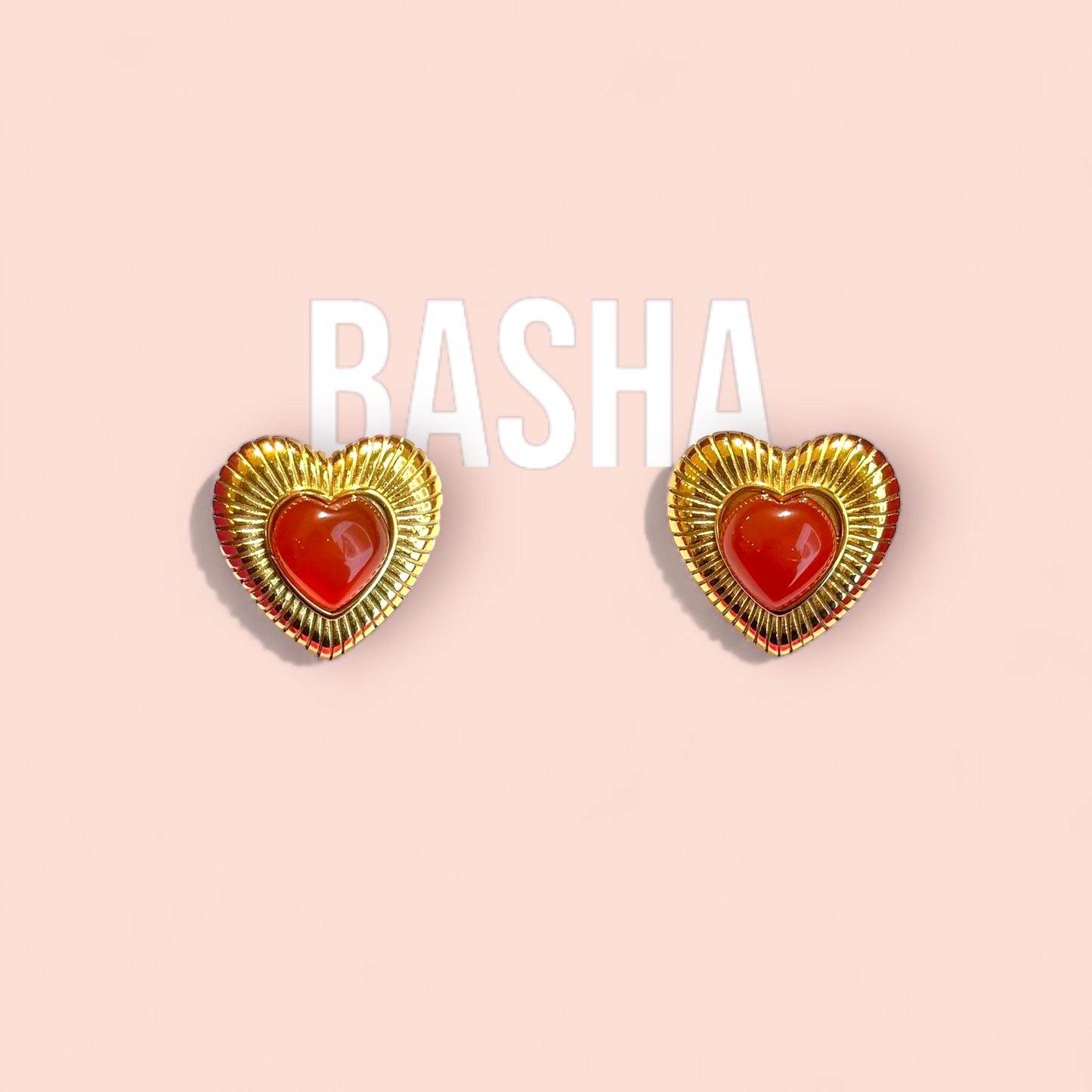 Les boucles d'oreilles BASHA